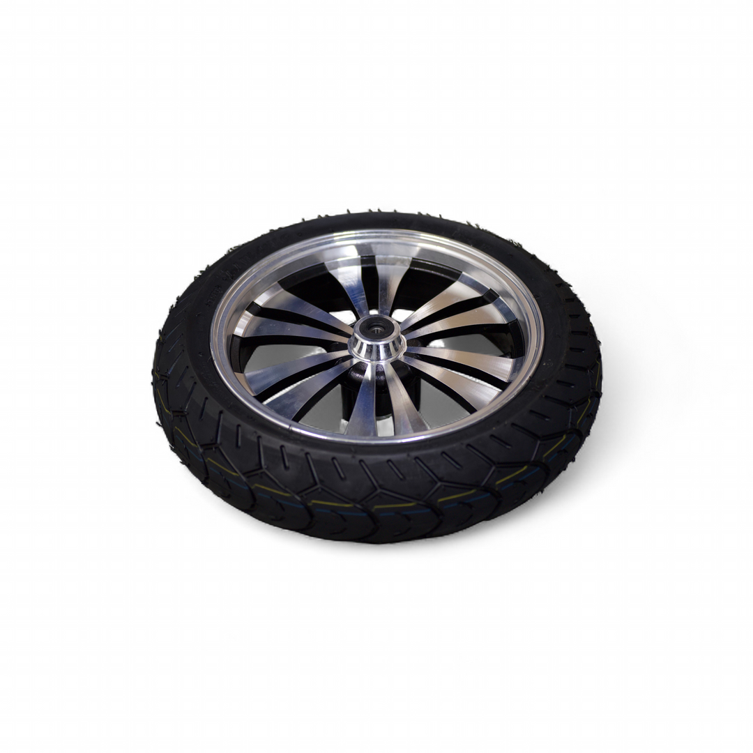 Front wheel with fitted tyre for M1 Chopper